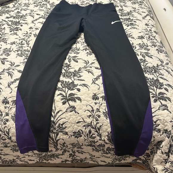 Nike Pants - EUC Nike Running Dri-fit size medium leggings
